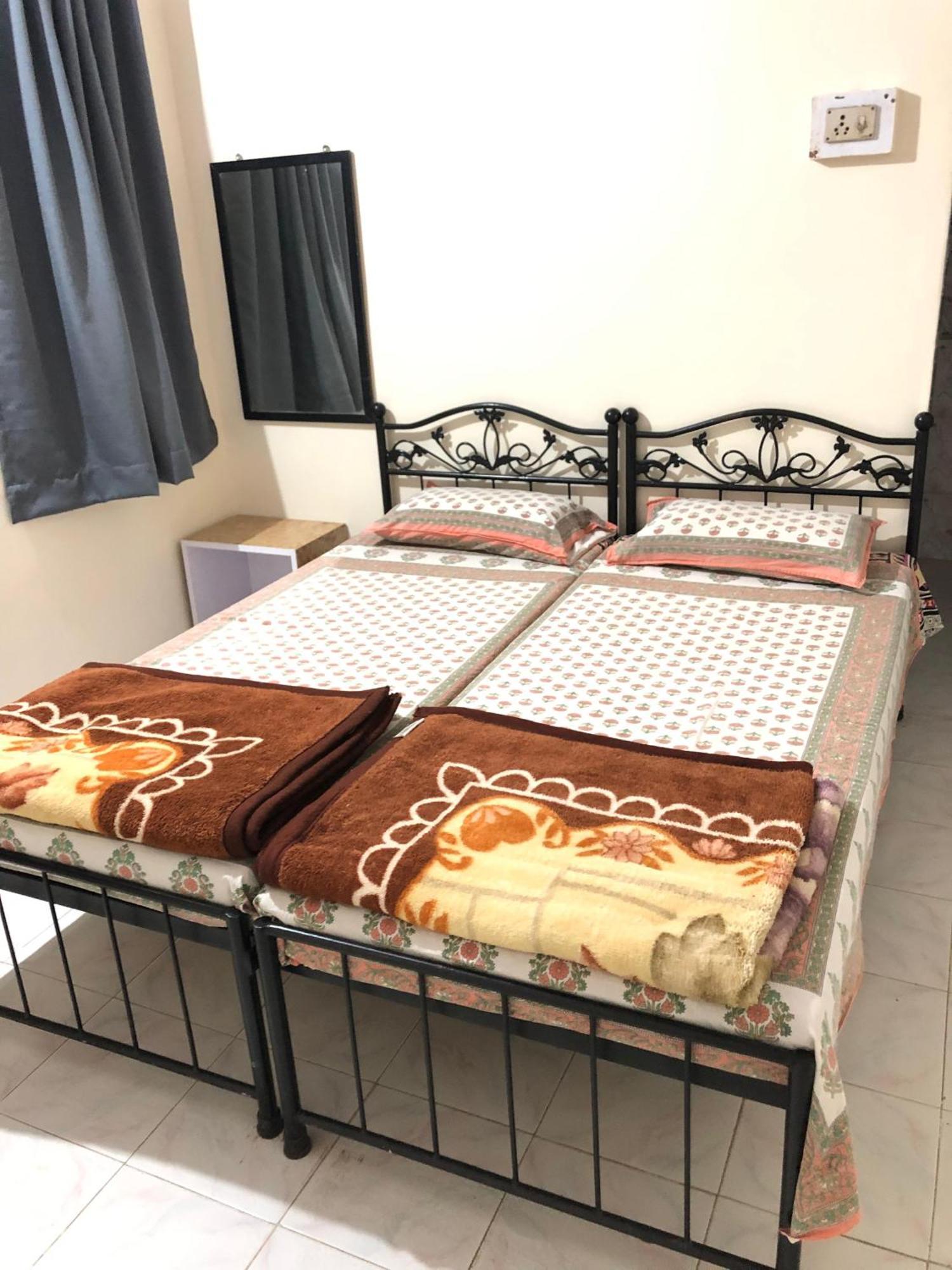 Sameena Guest House Panchgani Bagian luar foto