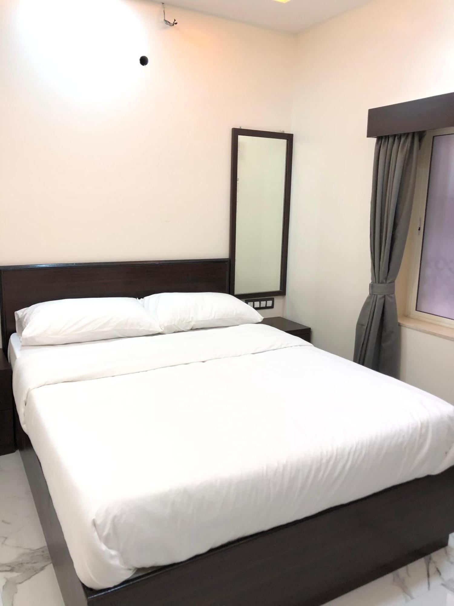 Sameena Guest House Panchgani Bagian luar foto