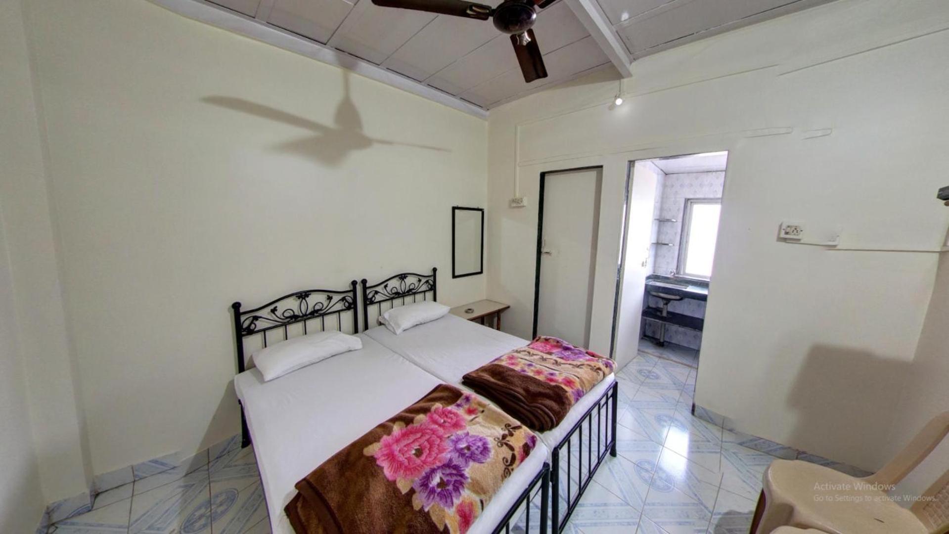 Sameena Guest House Panchgani Bagian luar foto